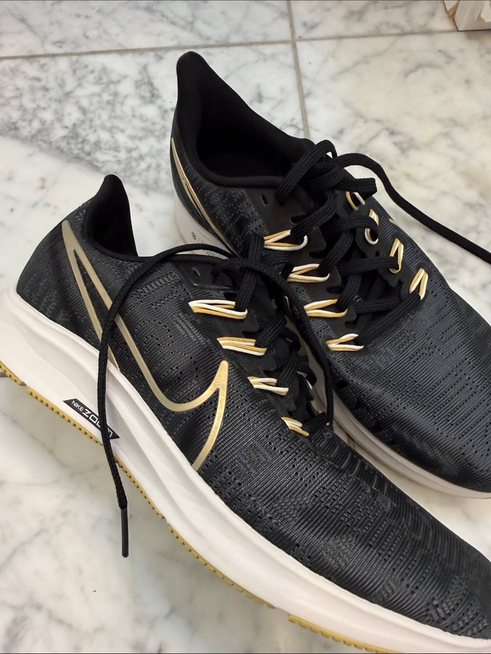 Nike Women's Black & Gold Knit Running Sneakers